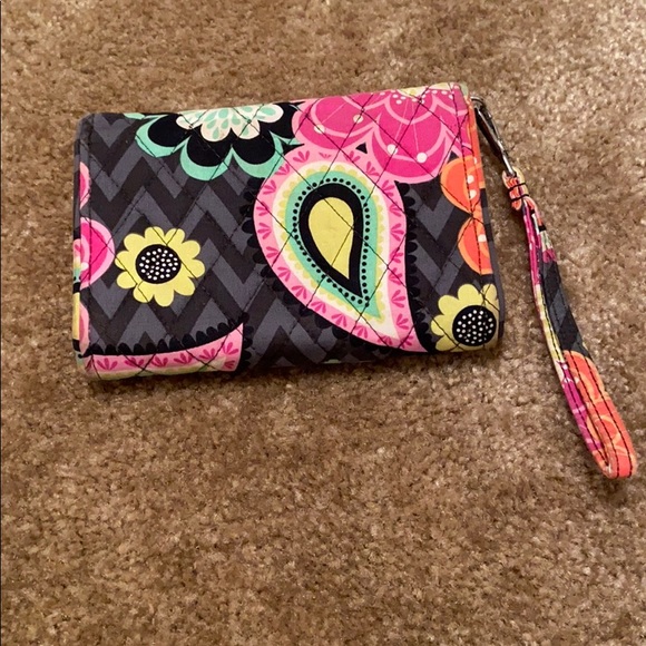Vera Bradley Wallet / Wristlet - Picture 2 of 7